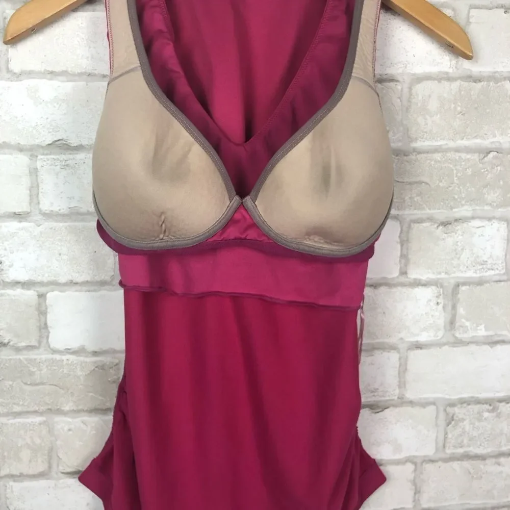 Athleta Built-in Bra Empire V-neck Cami Tank Top Size 34C
